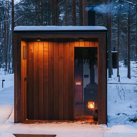 Oeoed Hoetels Laheranna Sume -with Sauna *