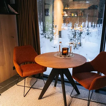 Oeoed Hoetels Laheranna Sume -with Sauna