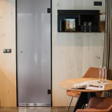 Oeoed Hoetels Laheranna Sume -with Sauna Apartman